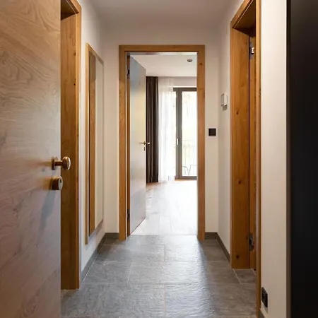 Kralovske - スピンドレルフ・ムリン